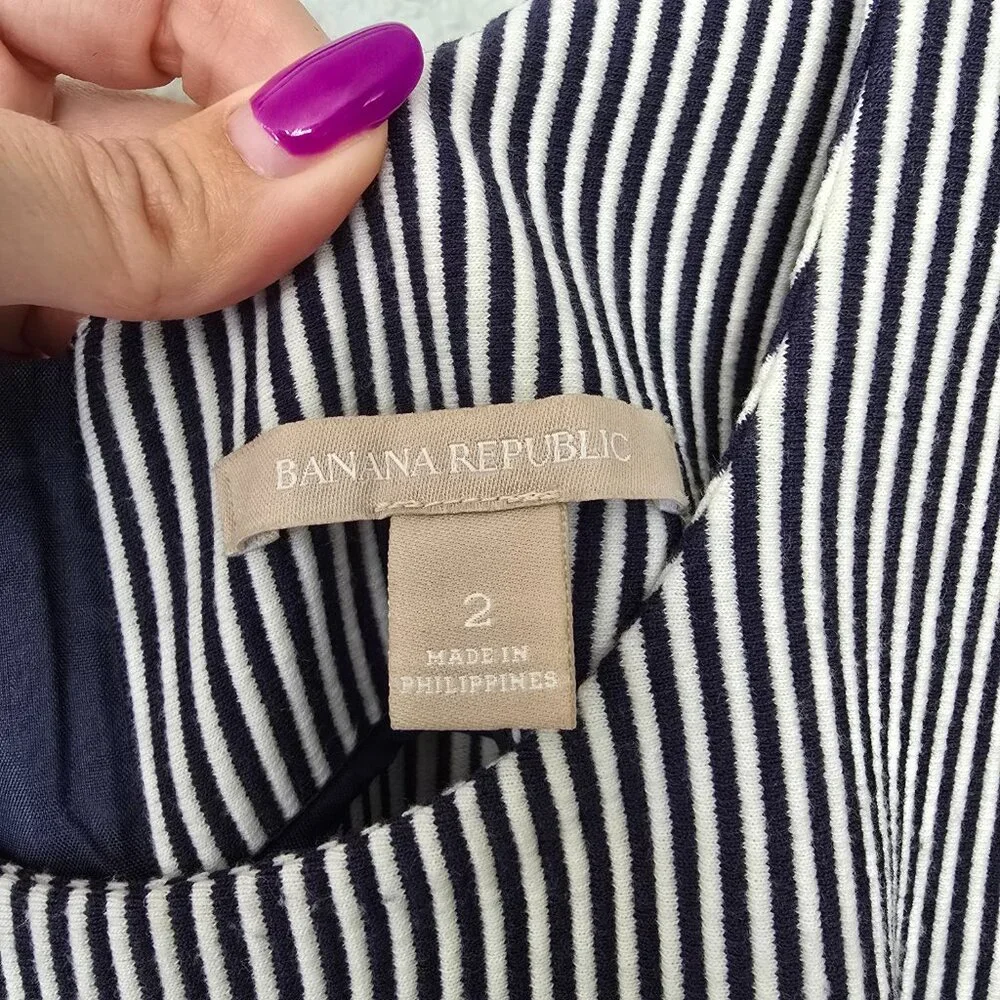 Banana Republic - Blue & White striped dress - Size 2 - Picture 3 of 13